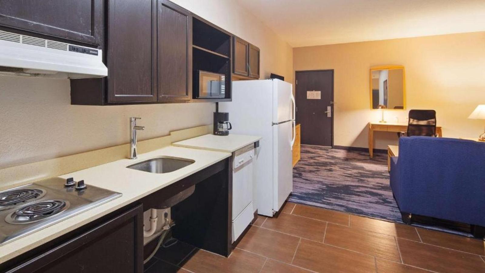 SureStay Plus by Best Western San Antonio Fort Sam Houston Main image 1